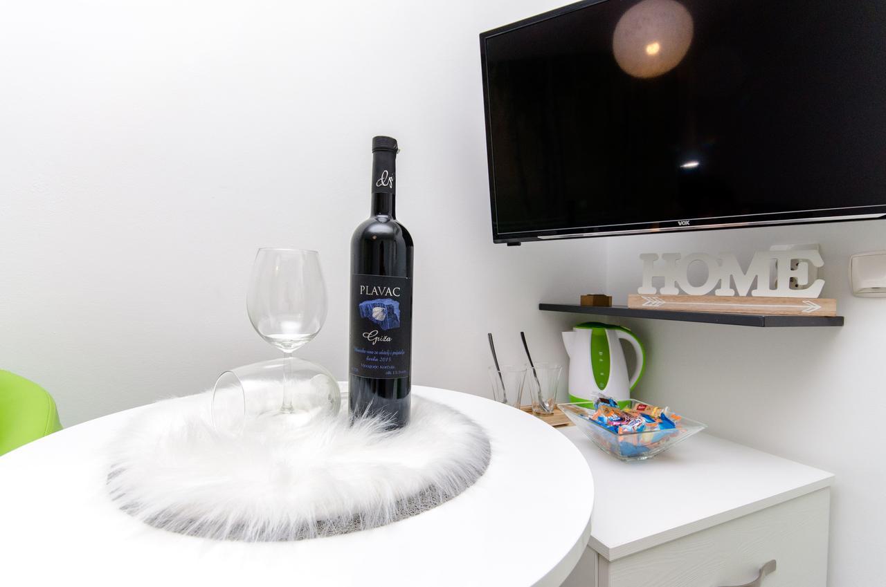 Wild Rose Hotel Сплит Екстериор снимка